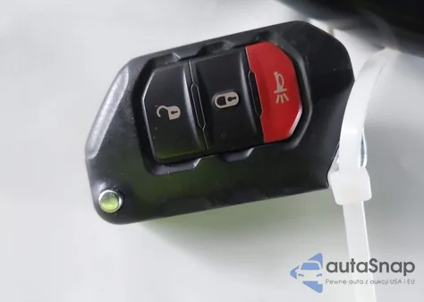 2022 Jeep Wrangler Unlimited Sahara 4X4 z USA, uszkodzony, nr VIN 1C4HJXEG1NW189146